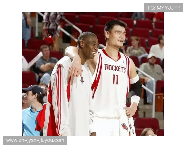 火箭队穆托姆博的全名是什么，他的职业经历怎样